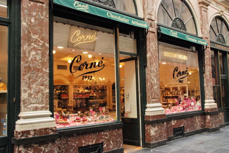 ecommerce-ST CYR SUR MER-min_chocolate_chocolaterie_shop_luxury_chic_gallery_brussels_belgium-558146